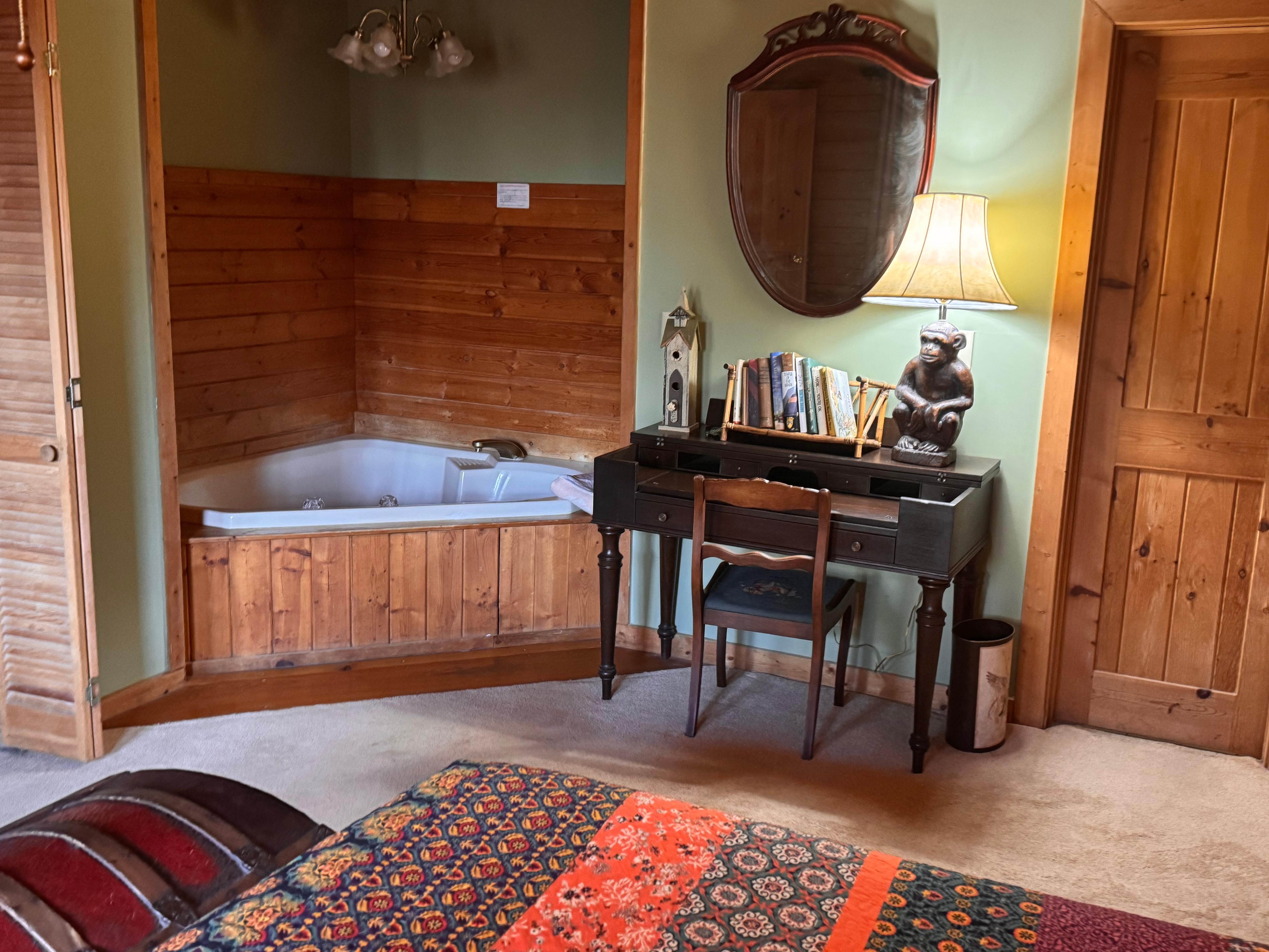 Jetted tub in Master suite 