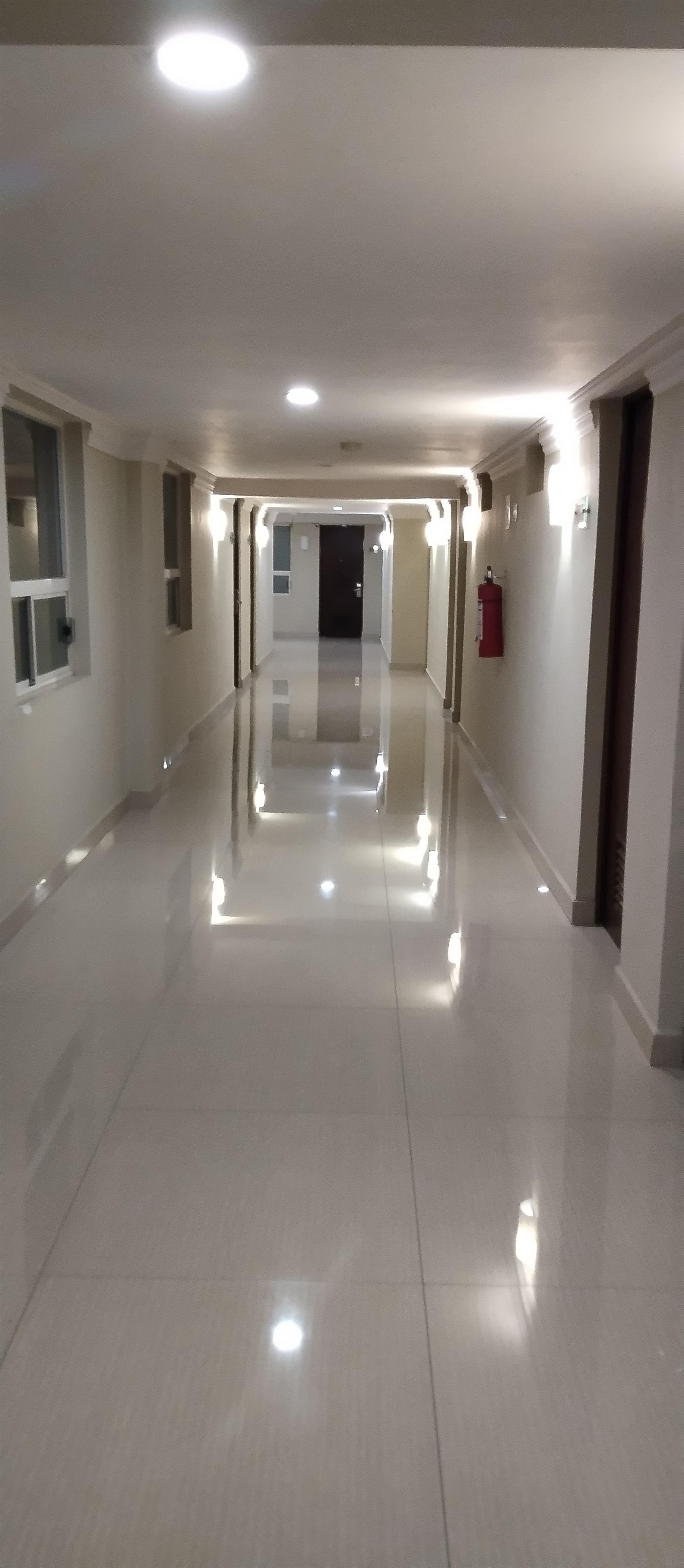 Pasillo segundo piso 
