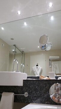 Clean, roomy shower and bathtub