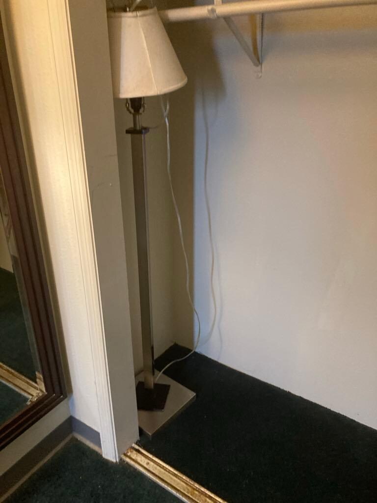 Lamp in closet?