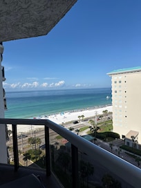 Another balcony shot