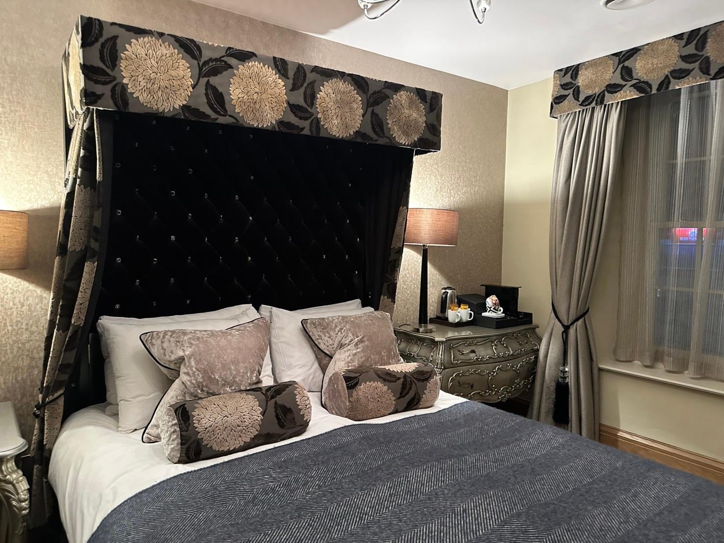 部屋のベッドです。