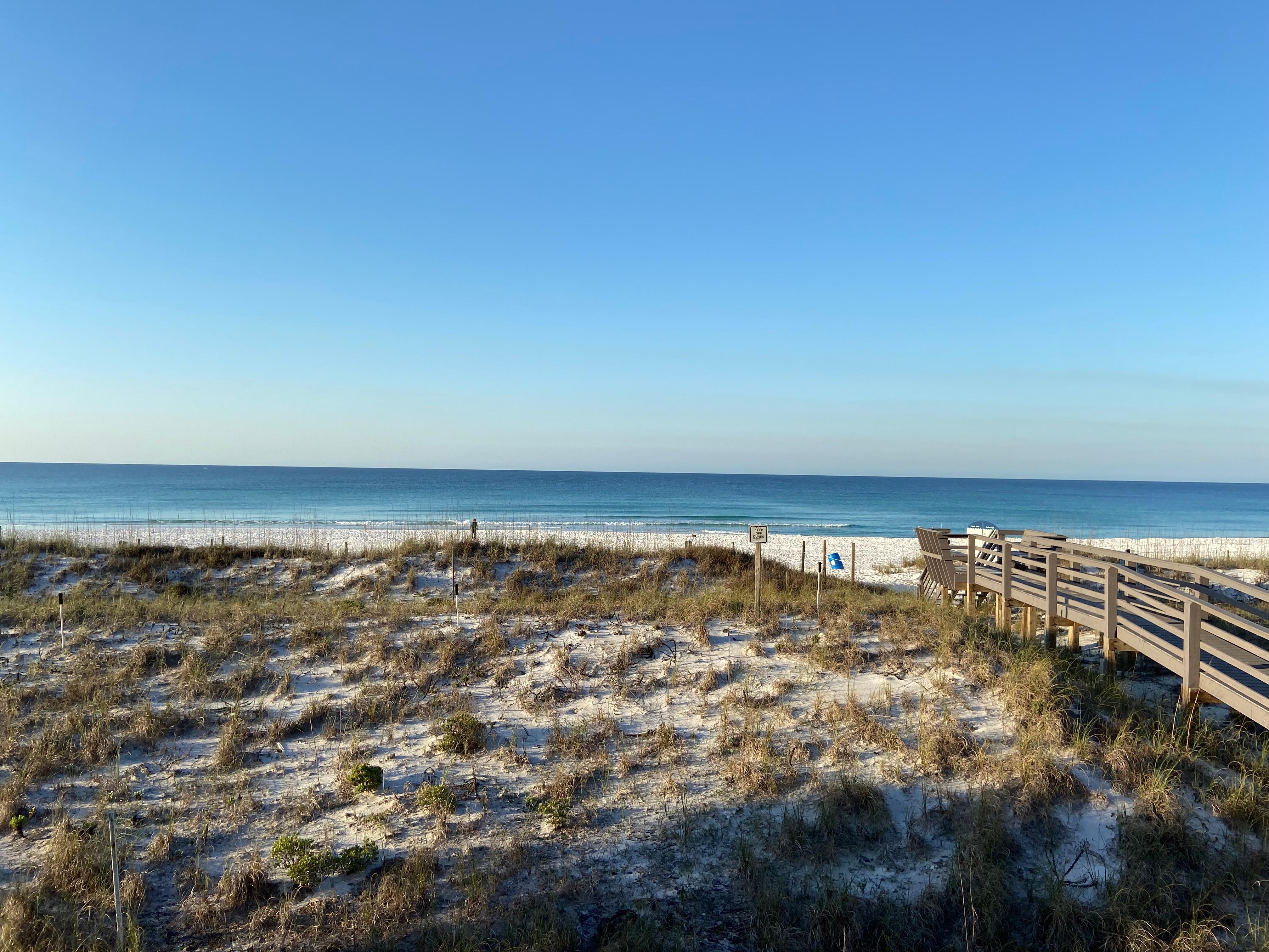 Good morning, Fort Walton Beach! From the Perfect Balcony Patio ❤️