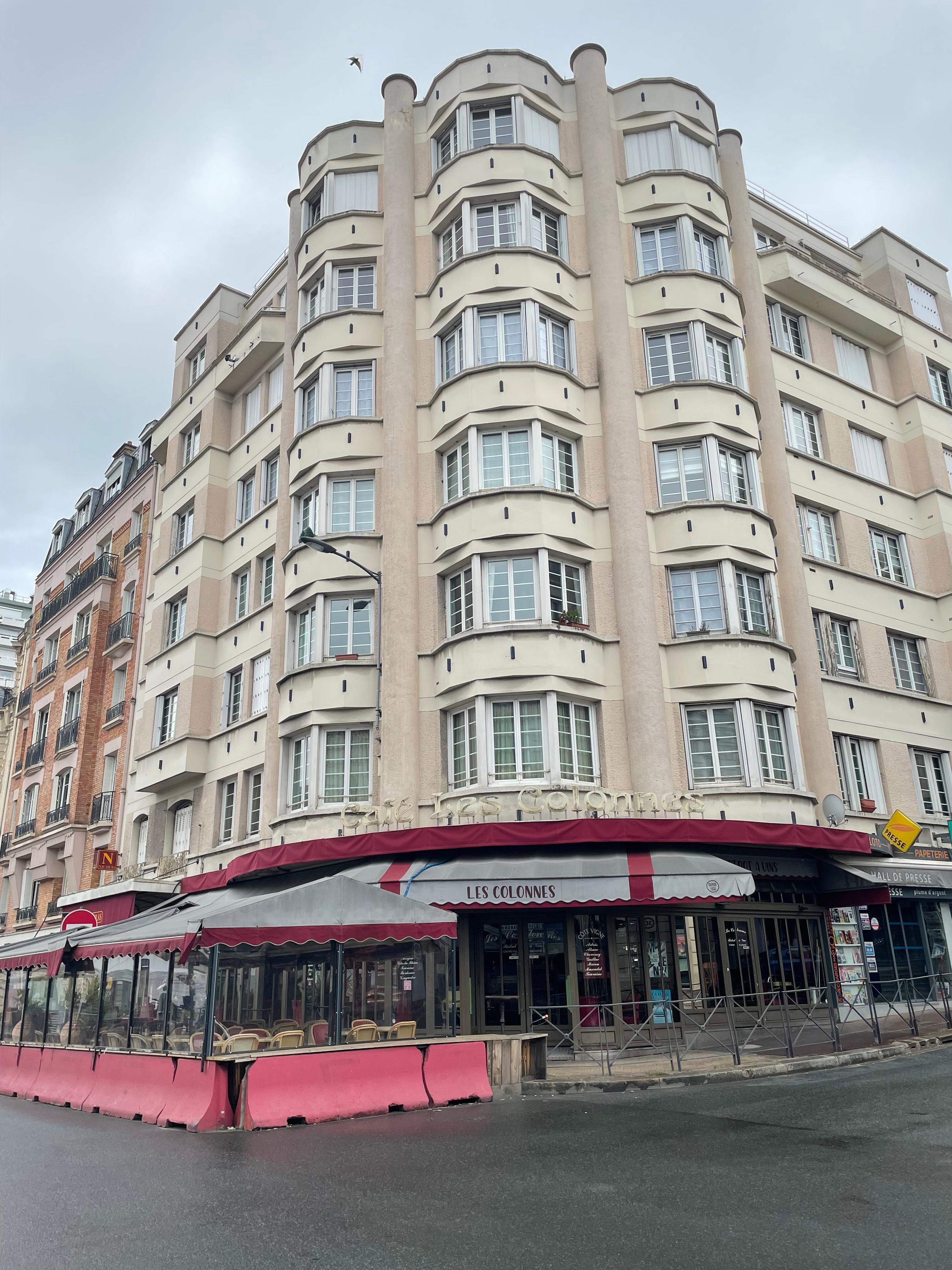 Café de Colonnes. Excellent food and service 