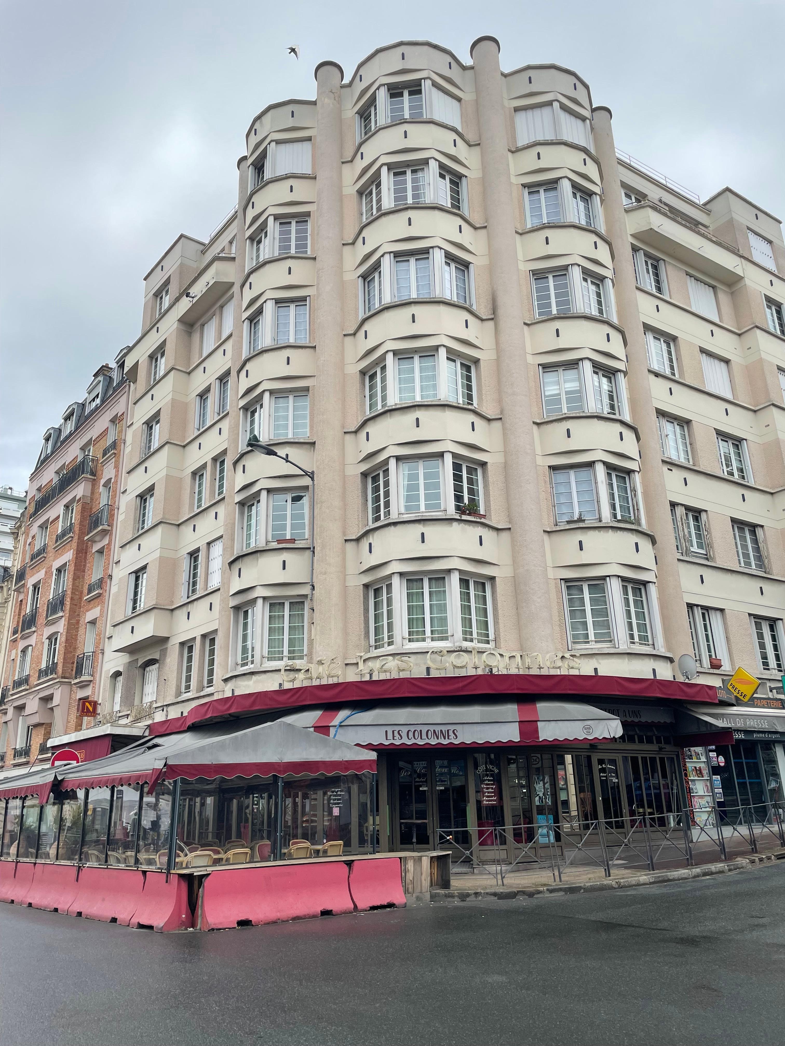 Café de Colonnes. Excellent food and service