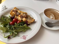 Frühstück im Restaurant im Hotel