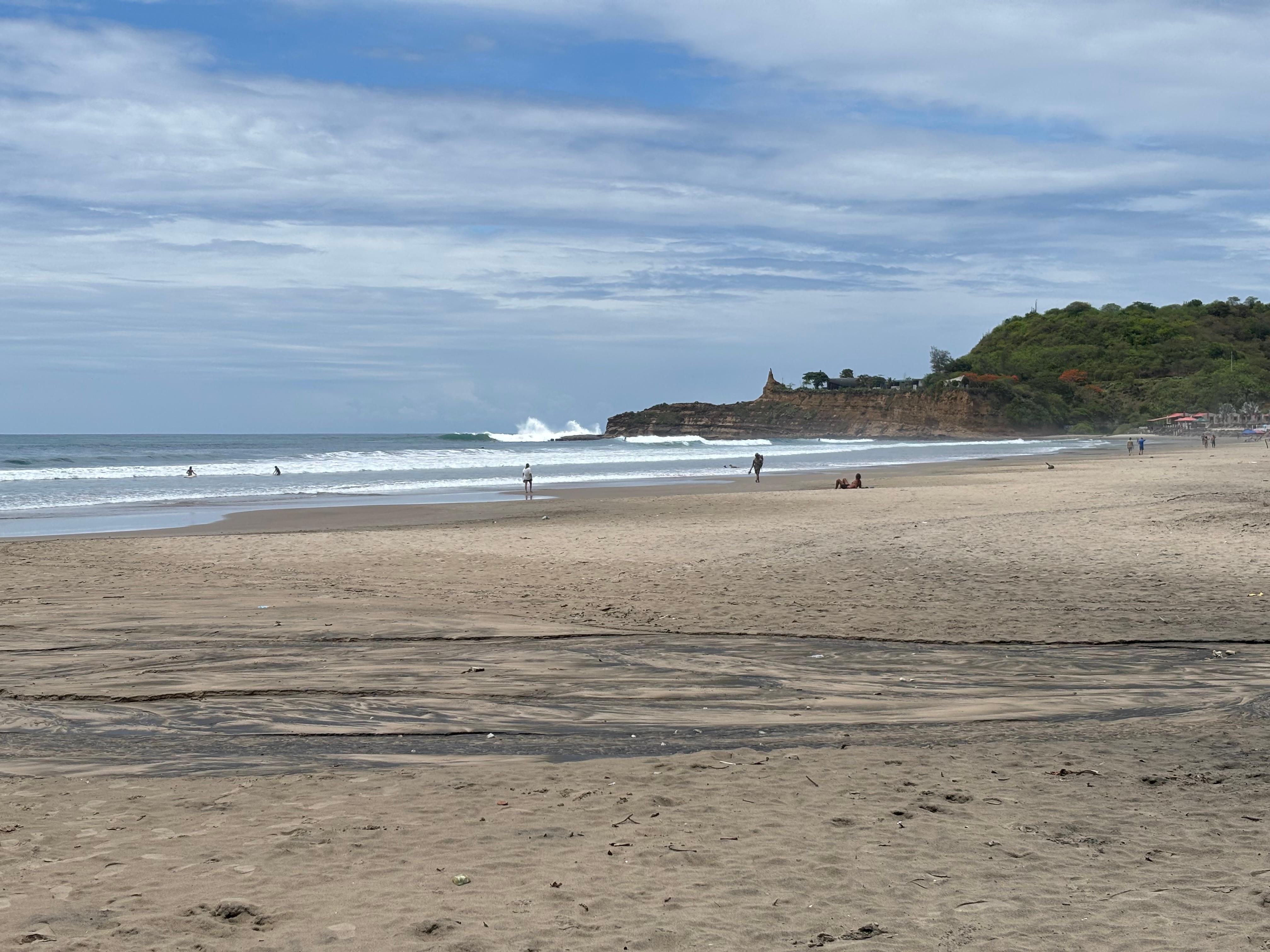 Stranden nedanför, norrut mot bästa surfstället La Punta