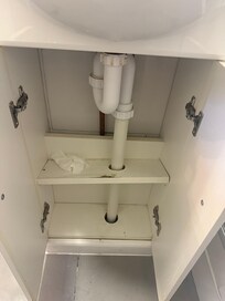 Bathroom cabinet