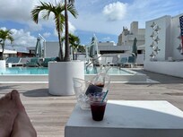 Vid poolen