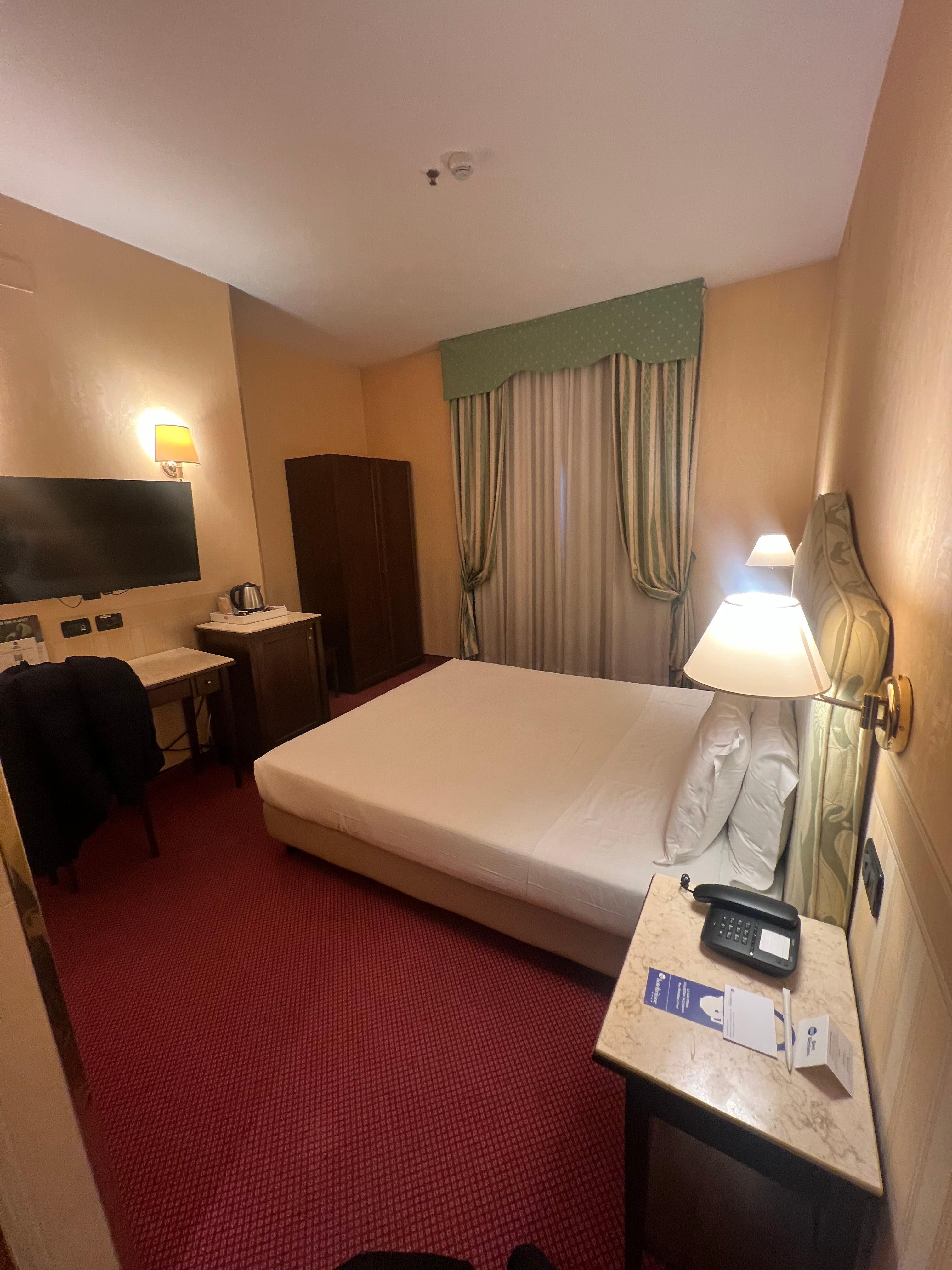 Habitación muy amplia y cómoda