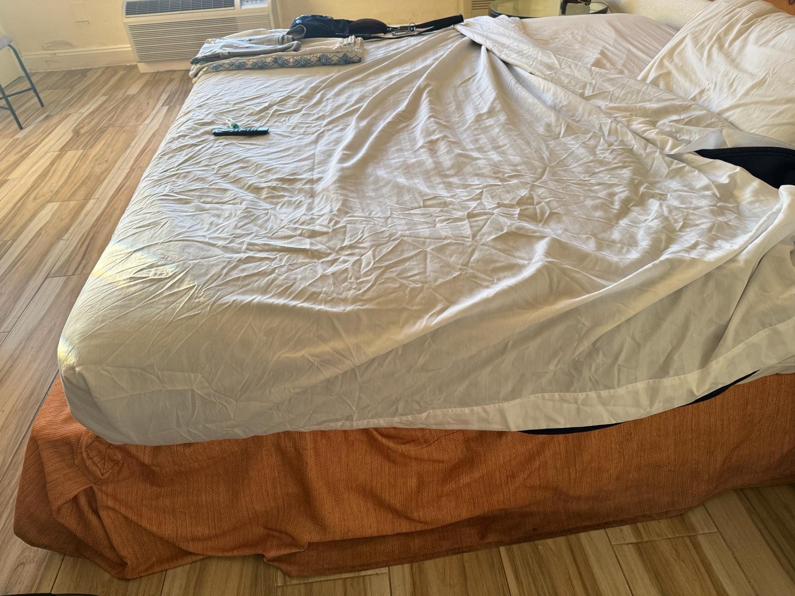 Bed skirt so dirty and the bed hanging off they are two sizes 