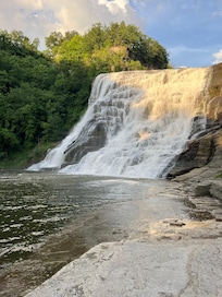 Ithaca falls