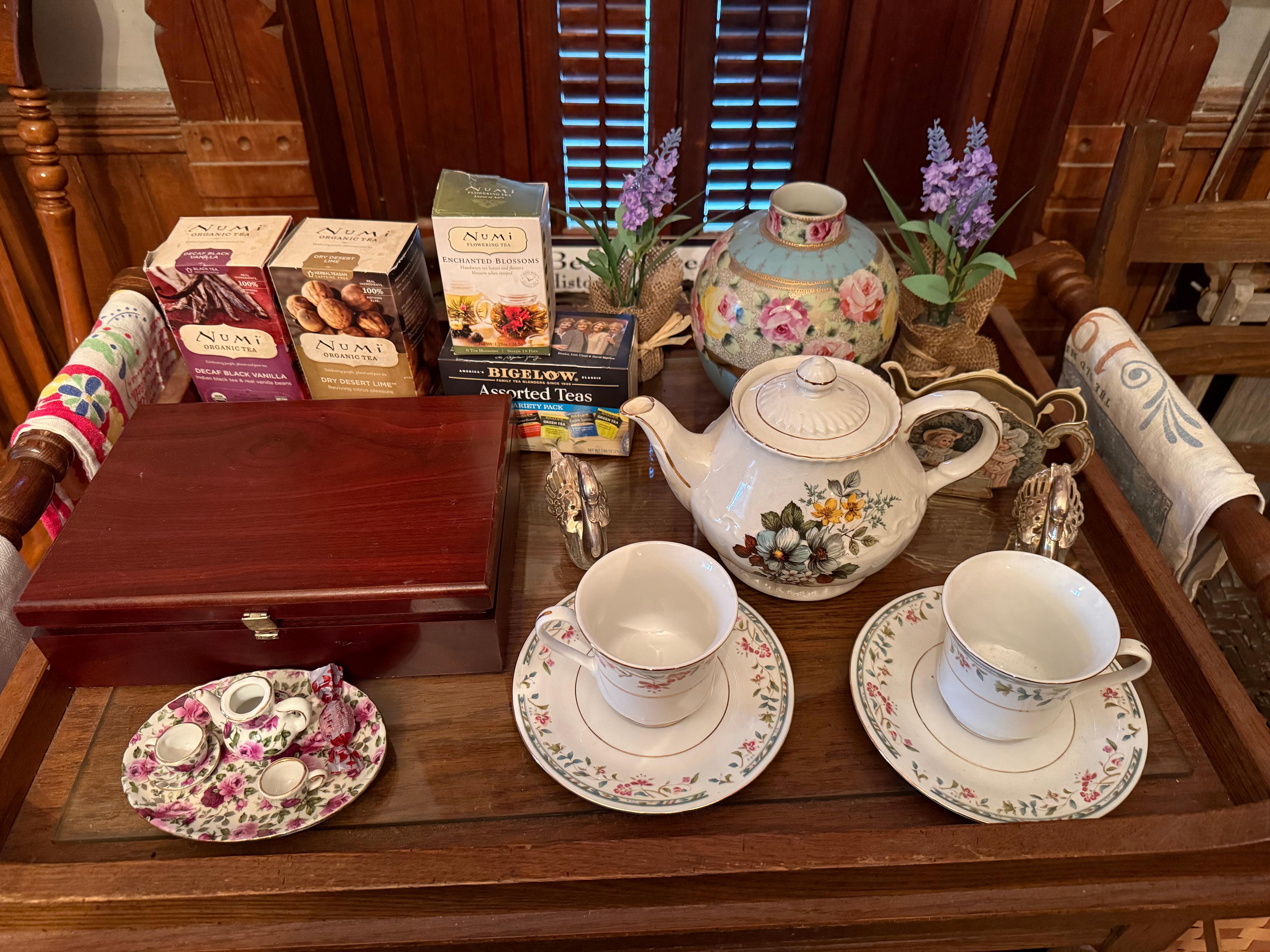 Another thoughtful touch - tea service!