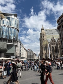 Stephansplatz outside hotel
