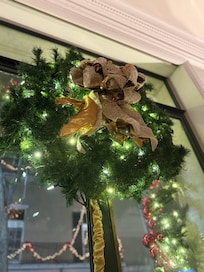 The Carousel Bar & Lounge