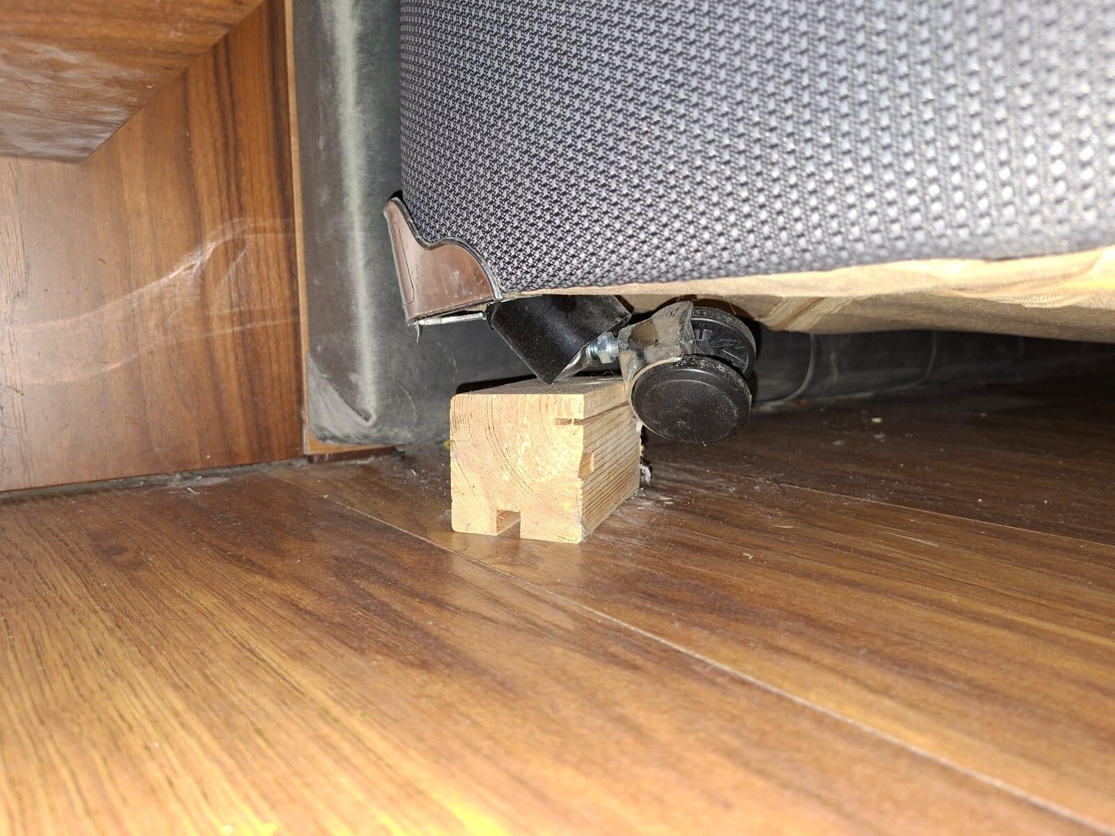 No consideration to health and safety. This image summarises the business ethics of this hotel.