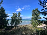 Short 7 minute walk to this view