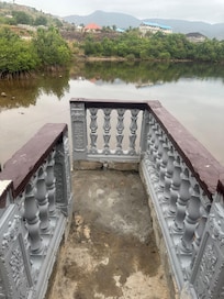 The back overlooking the River