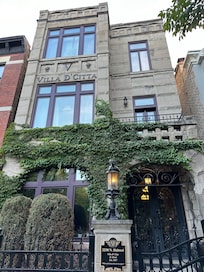 Façade de l'établissement