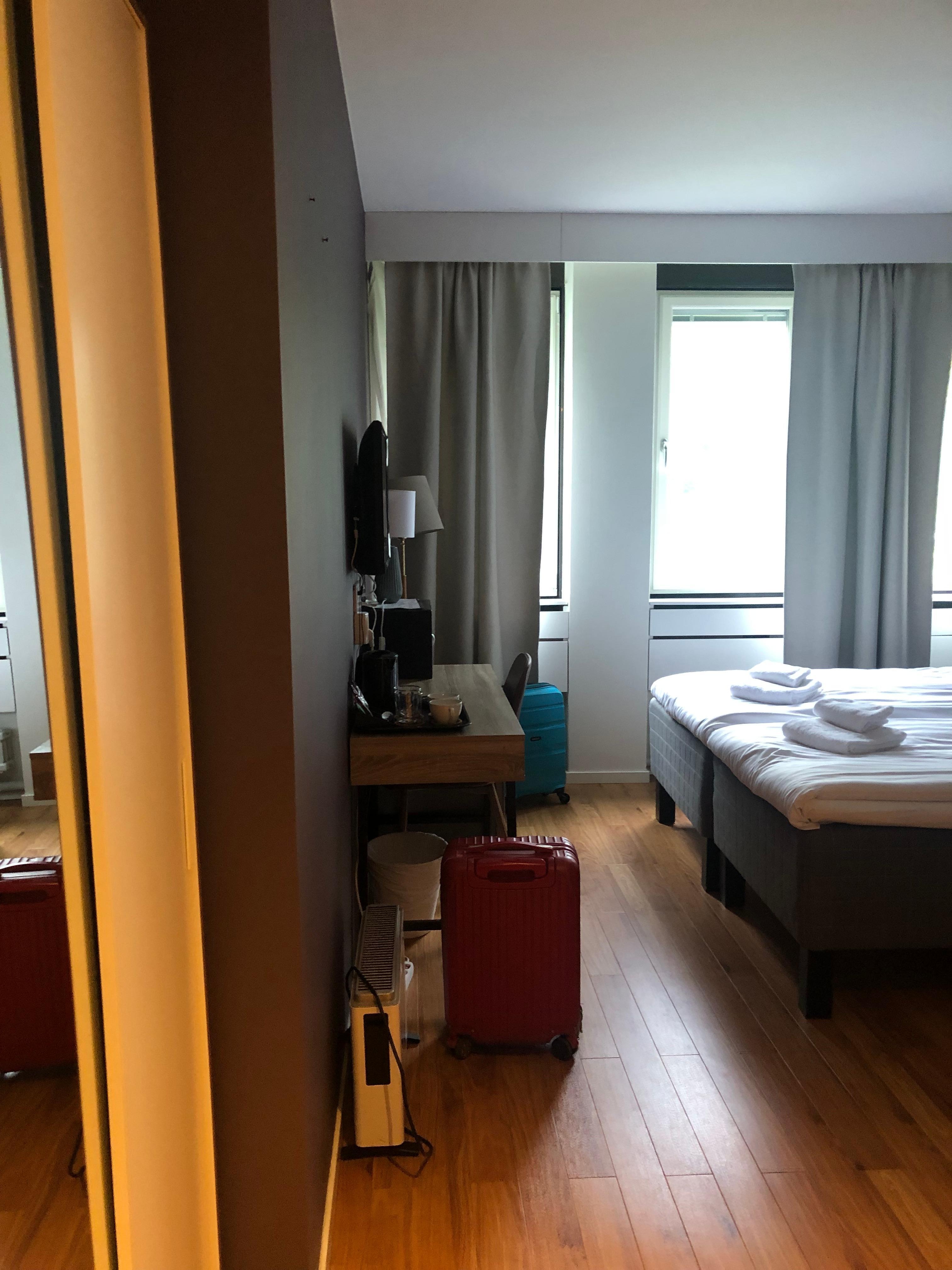 Rummet för tre personer 