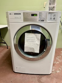 1 of the 2 washers were broken