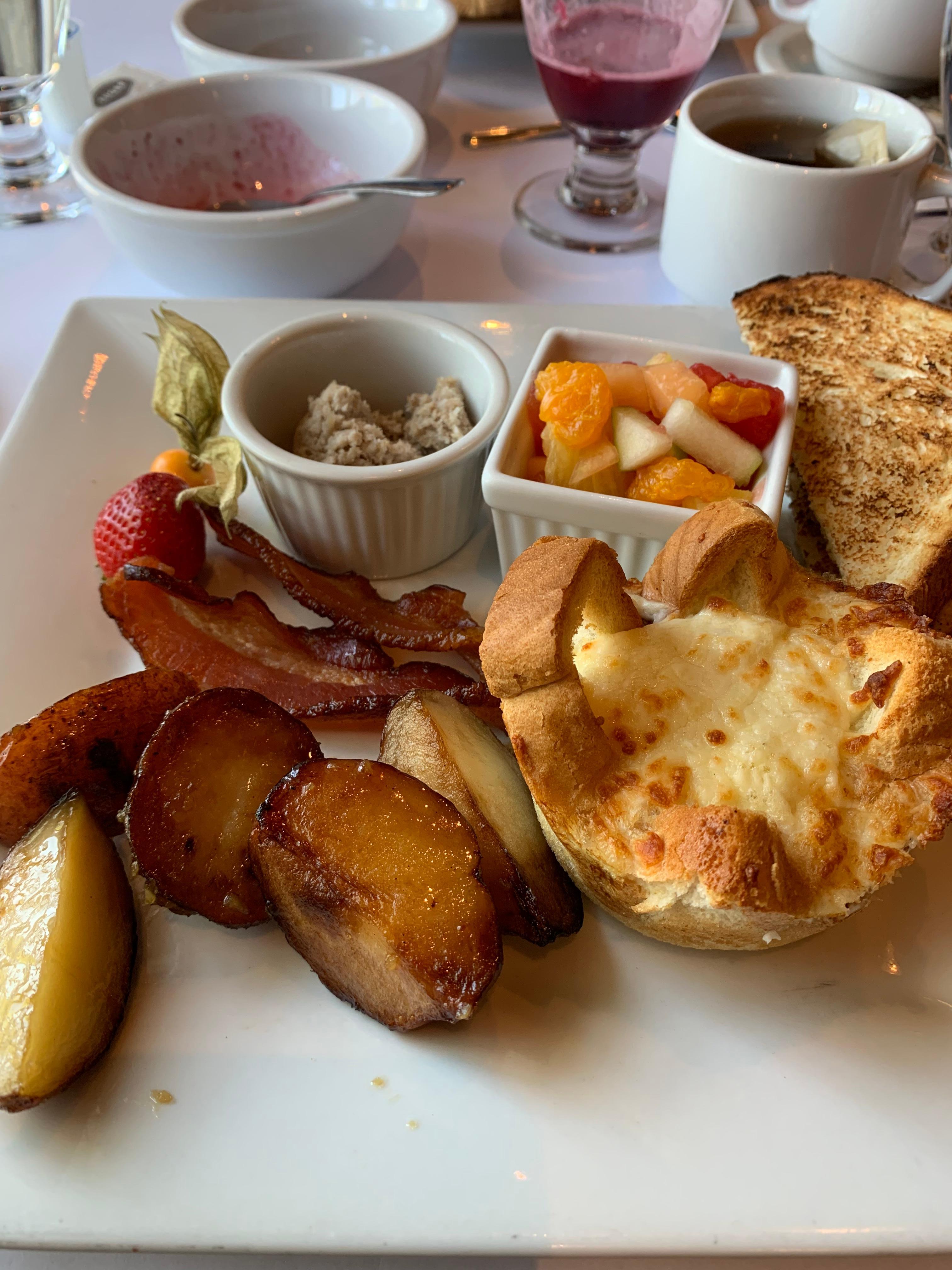 Petit déjeuner gourmand 