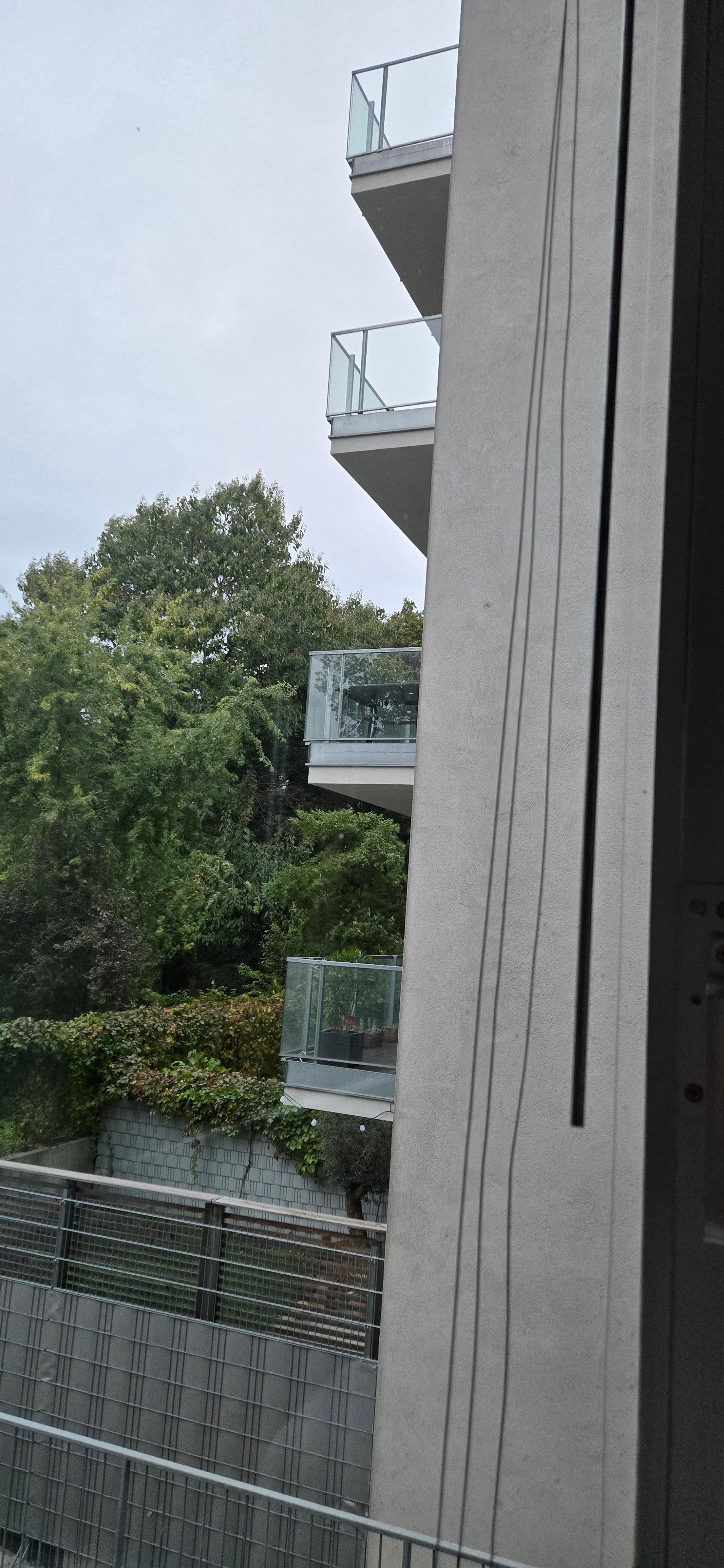 Neighbors view of Panorama room