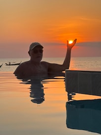 Denna fantastiska solnedgång gjorde varmt i själen och lycka infriades i hela kroppen.