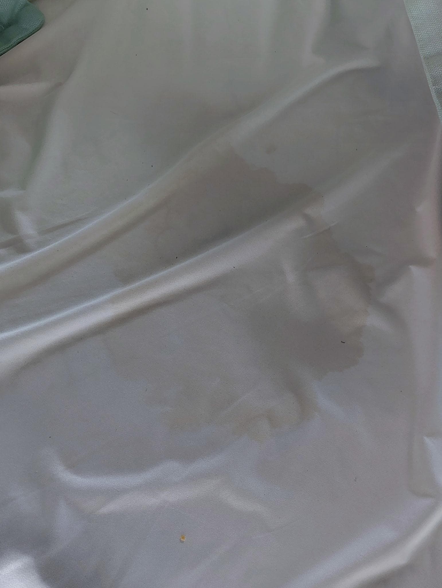 Photo taken at checkout while stripping bedding.