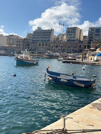 Left turn and a five minute walk out of hotel