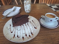 Great desserts and coffee