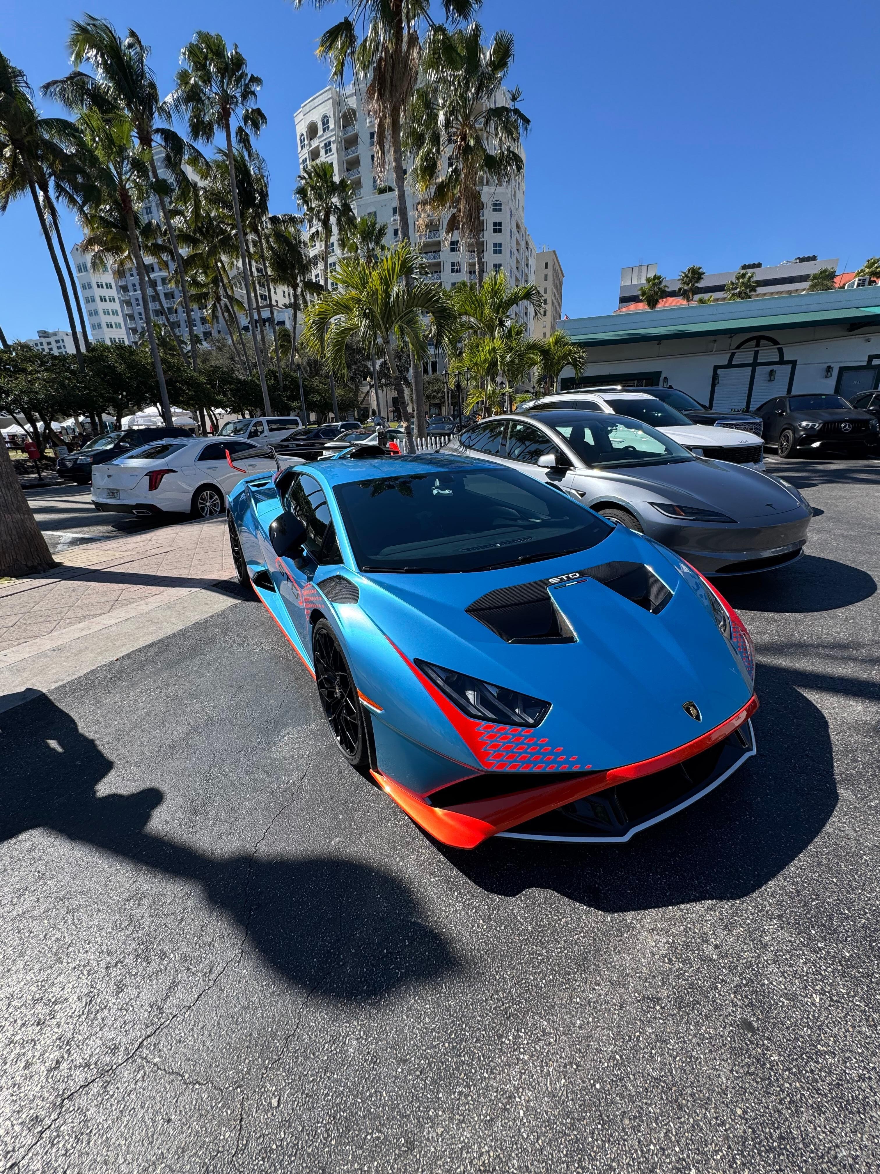 Cars in the neighborhood