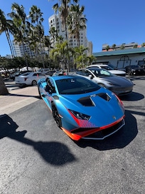 Cars in the neighborhood