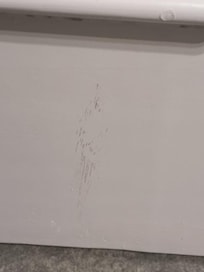 Única prueba fotográfica proporcionada sobre los daños. ¿Alguien distingue de qué se trata? ¿Eso son 200€?