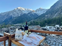 Our rooftop dinner
‚food not provided‘