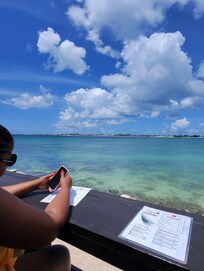 Coco Beach Bar