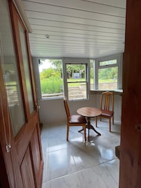 Small adjoining room to bedroom.