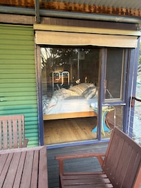 Main bed