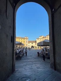 Piazza d’amfitheatro