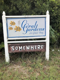 Where you turn to get to Coral Gardens