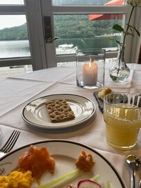 Topp mat i restauranten. Flott service av unge kelnere.