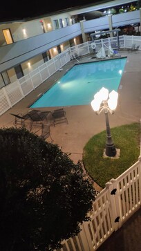Piscina na Ɣrea interna