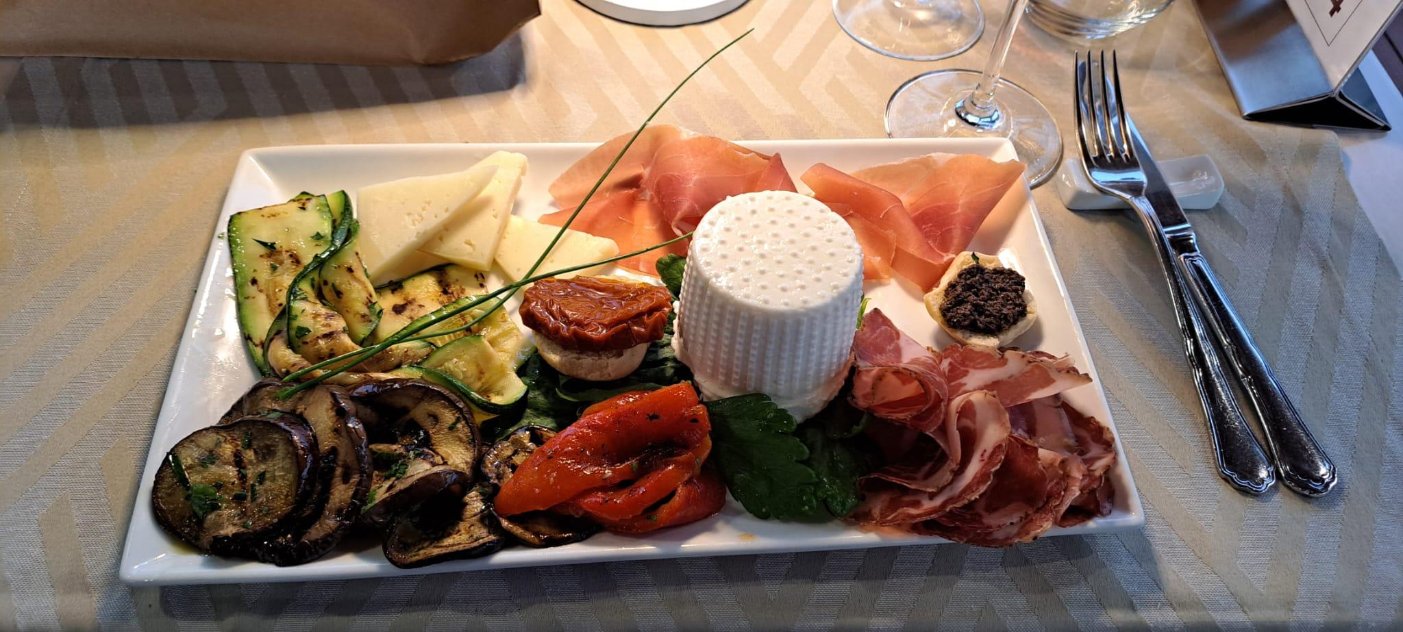 Restaurant de l'hôtel. Ceci est un antipasto