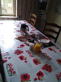 Ample fresh breakfast