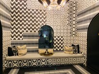 Smell good in this room too