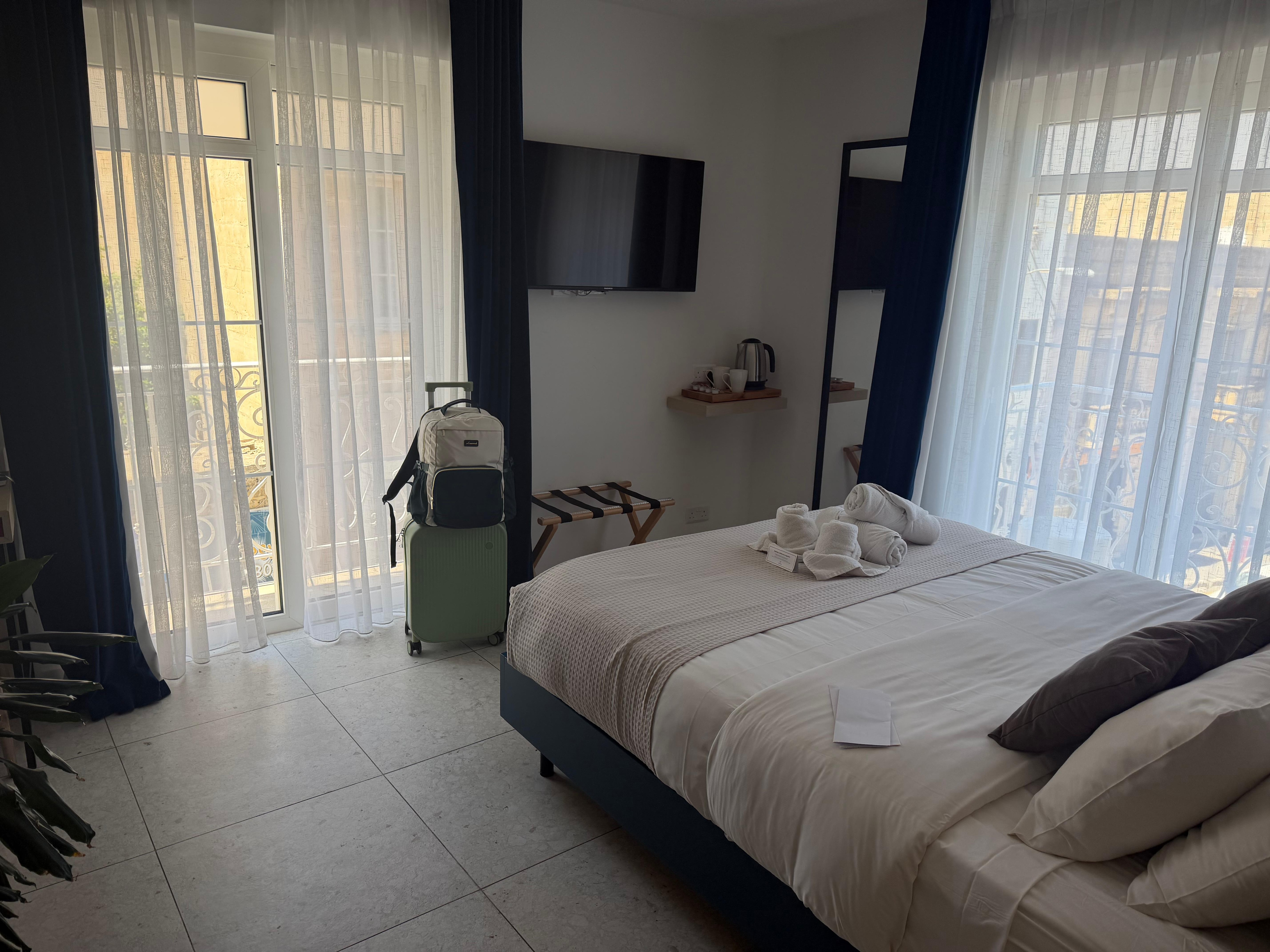 Super Clean and Convenient room!