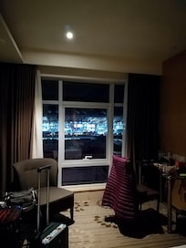 The room window faces Terminal 2.