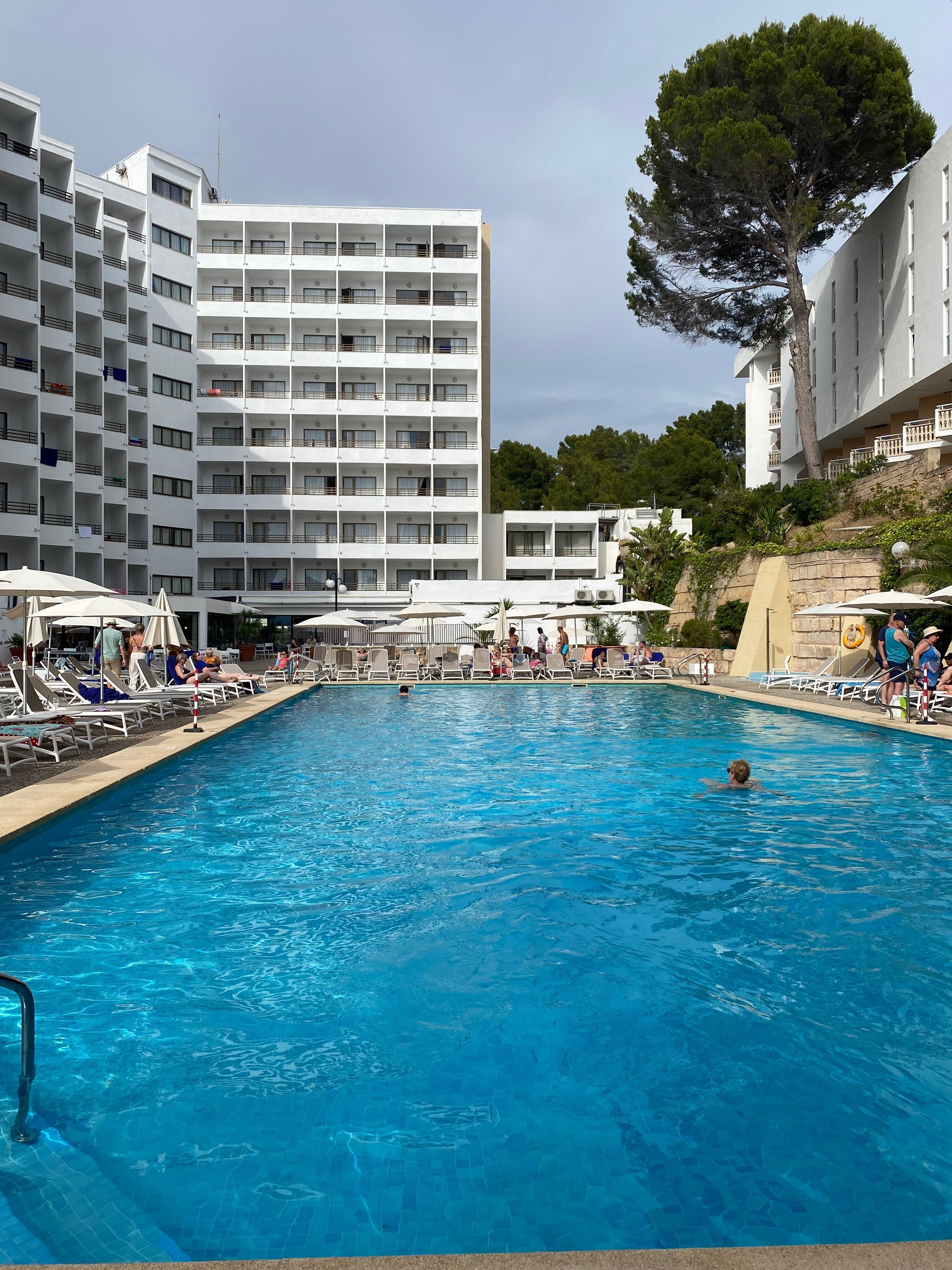 Zona piscina superiore