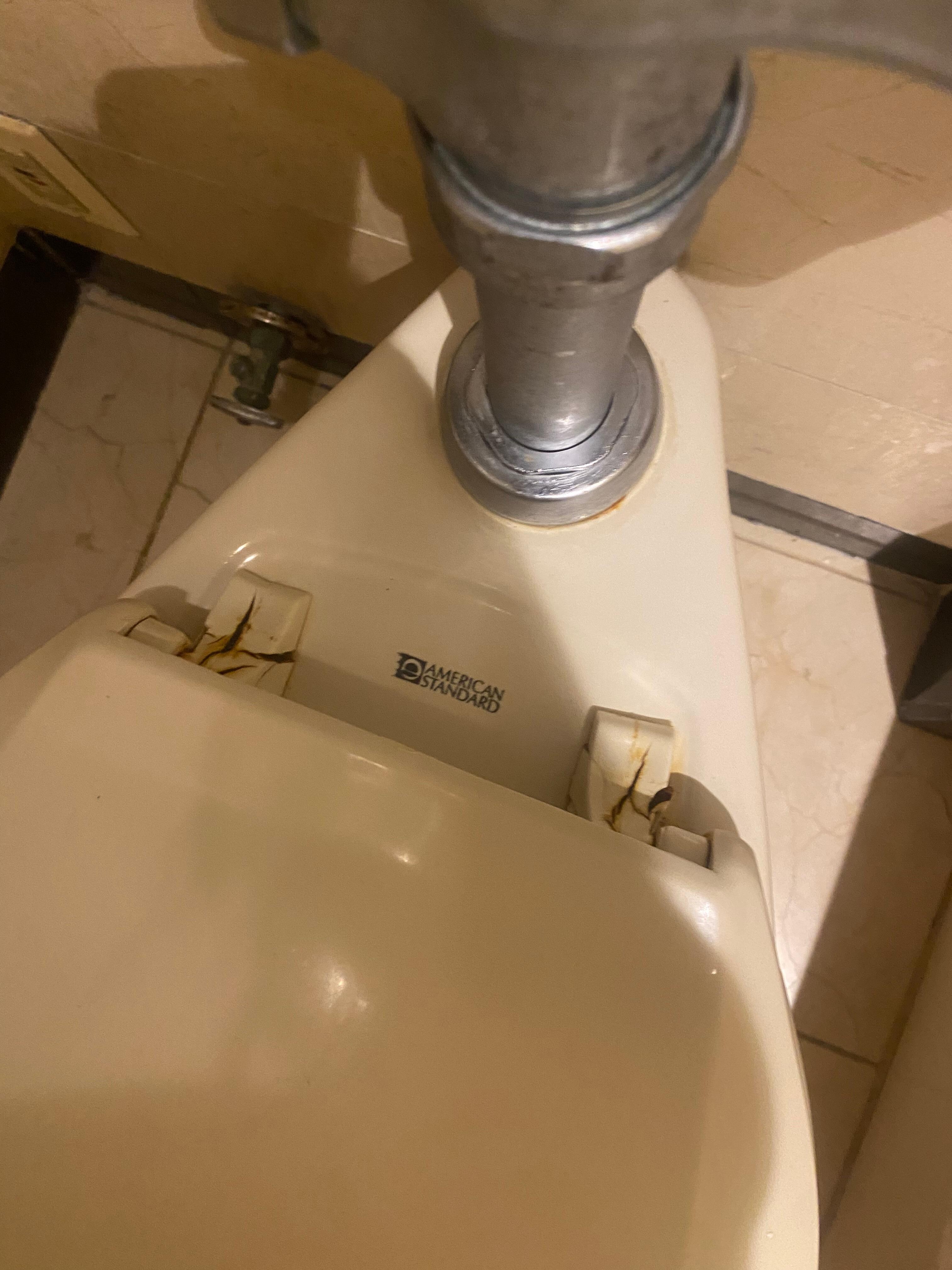 Dirty toilet 