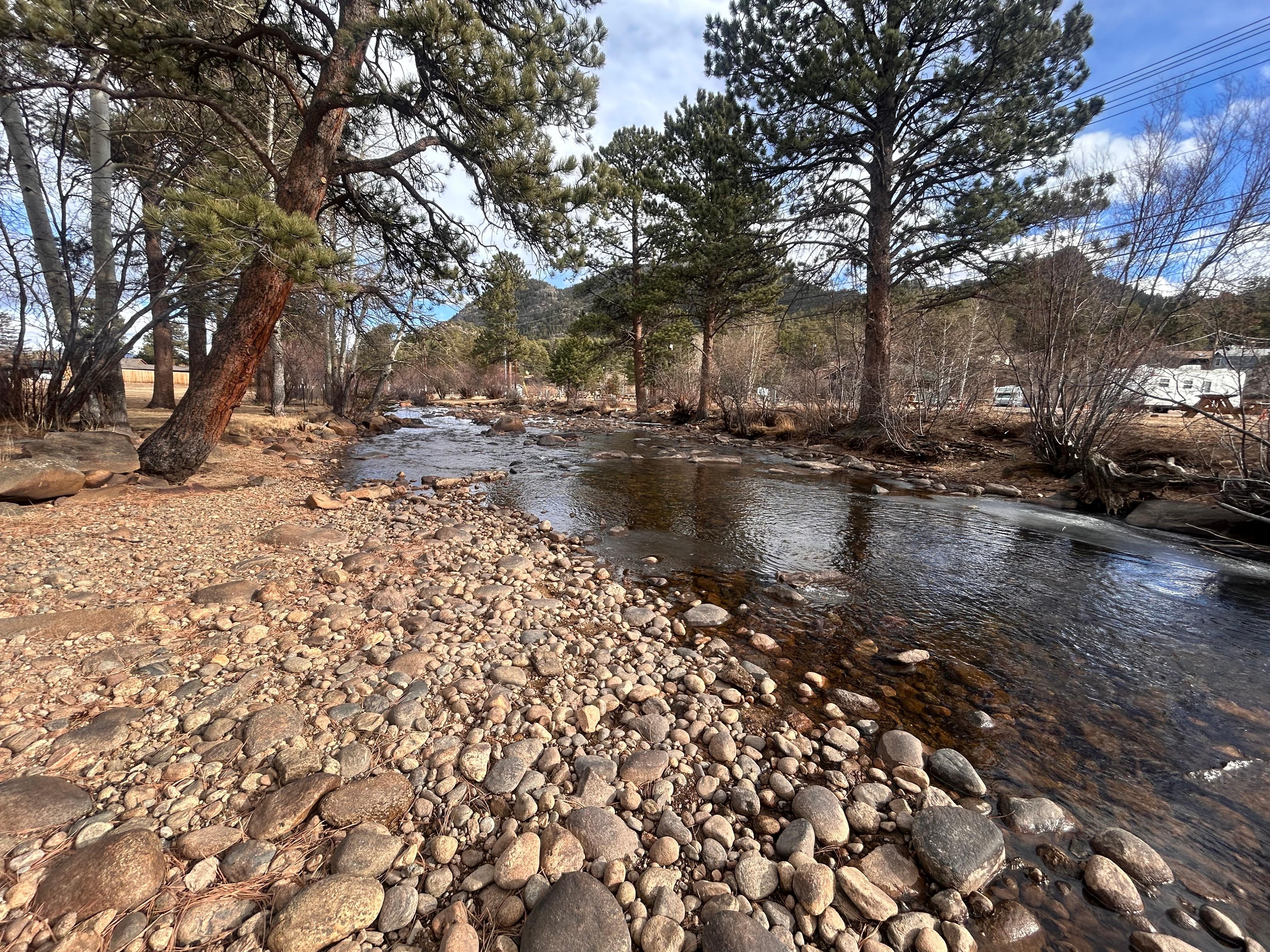 Close to all the hiking trails on Estes Park. 